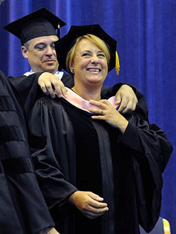 Heidi Grant Murphy receives their degree